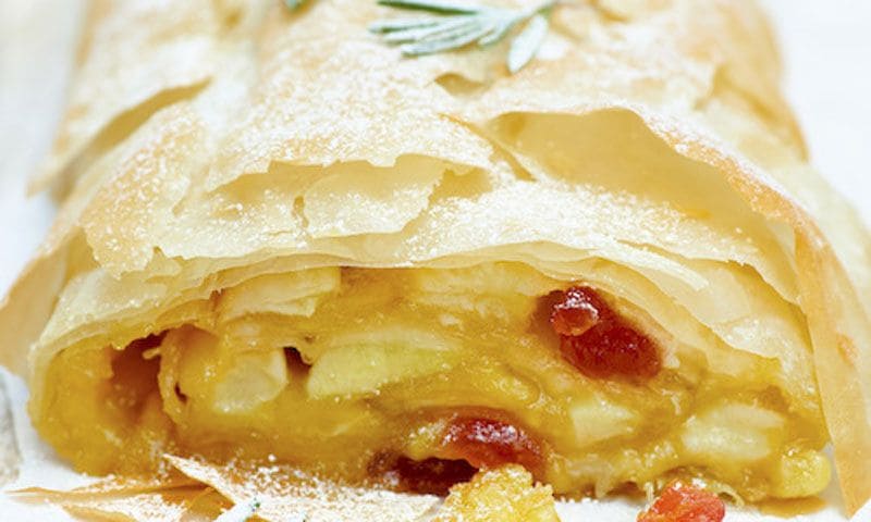 'Strudel' de manzana al ron