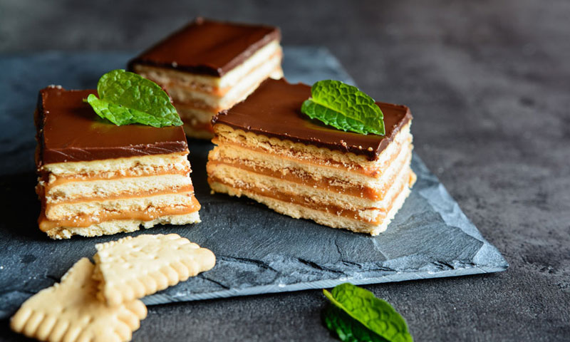 Tarta de galletas con chocolate y 'toffee'