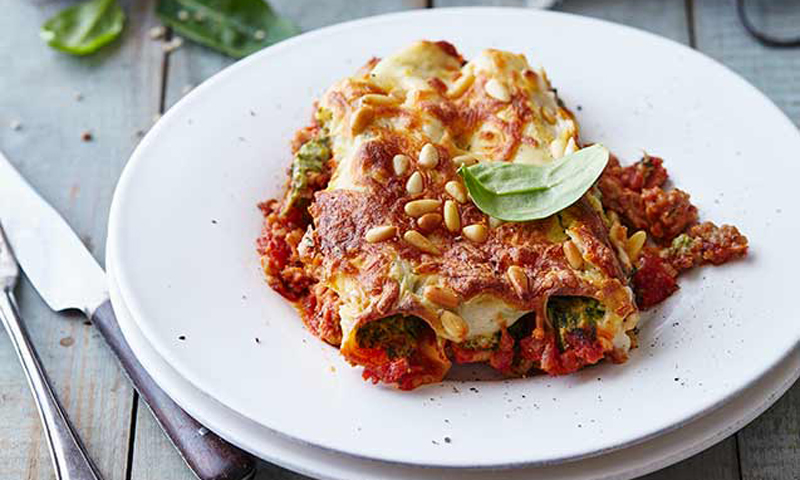 Canelones de espinacas y piñones