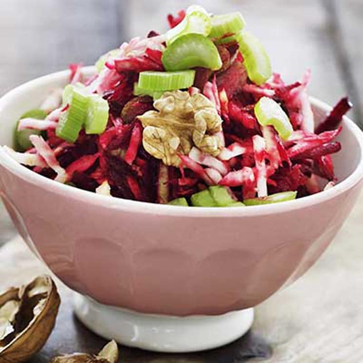 Ensalada de lombarda con pera y nueces