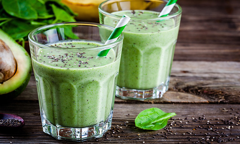 Batido de kiwi, kéfir y chía