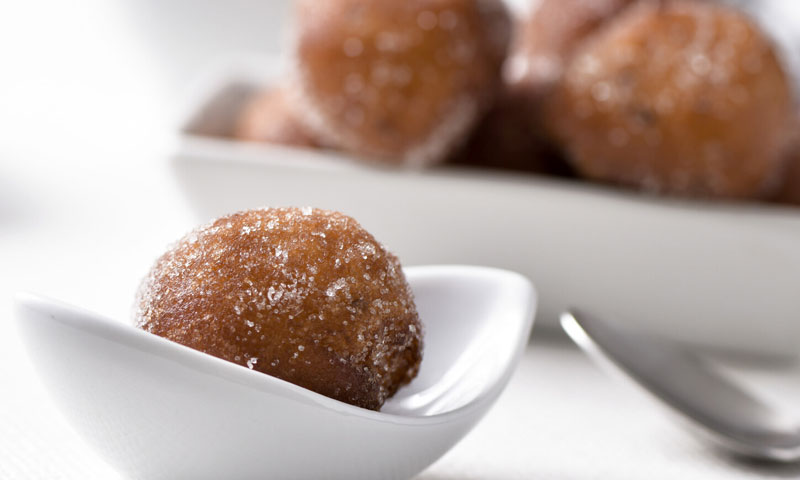 Buñuelos de viento clásicos al aroma de anís