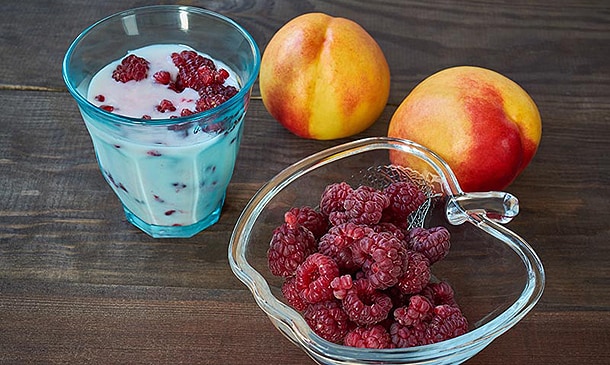 Batido de frambuesas con melocotón Batido de frambuesas con melocotón