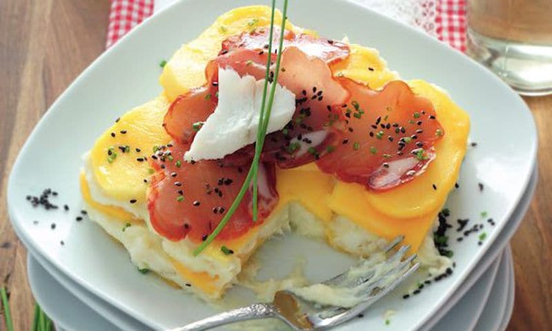 Lasaña fría de bacalao y mango