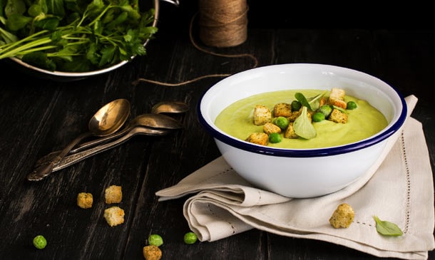 Gazpacho de guisantes con menta