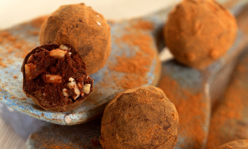 Trufas de chocolate, naranja y almendra