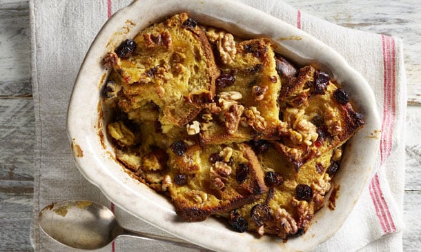 Pudin de panettone con nueces Pudin de panettone con nueces