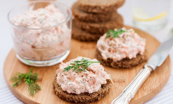 Paté de salmón ahumado y rábano picante Paté de salmón ahumado y rábano picante