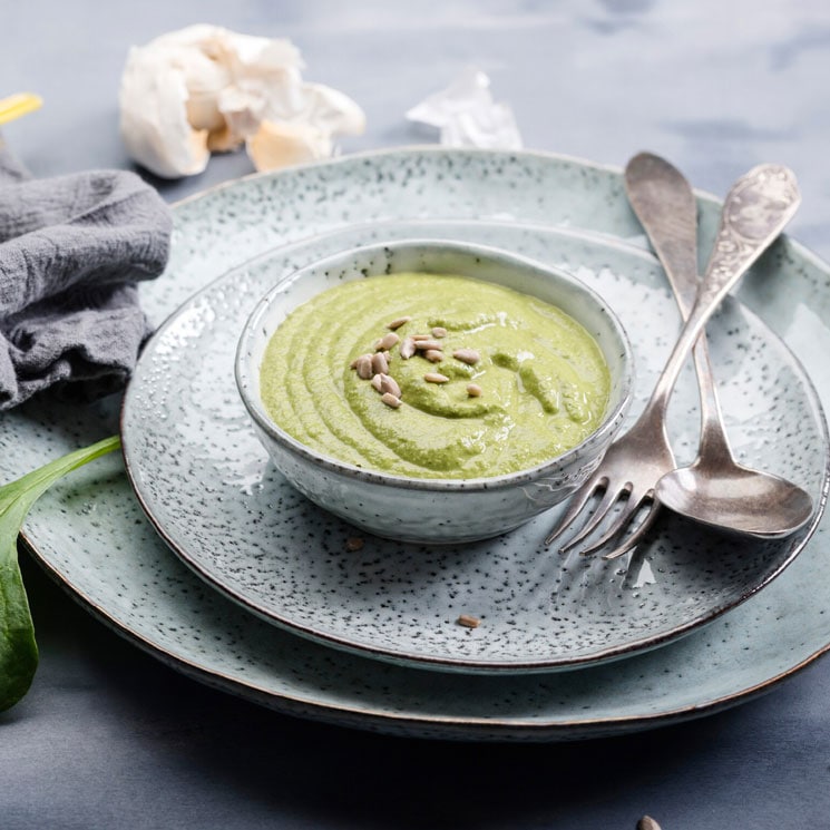 Crema de acelgas y pesto de pipas de girasol
