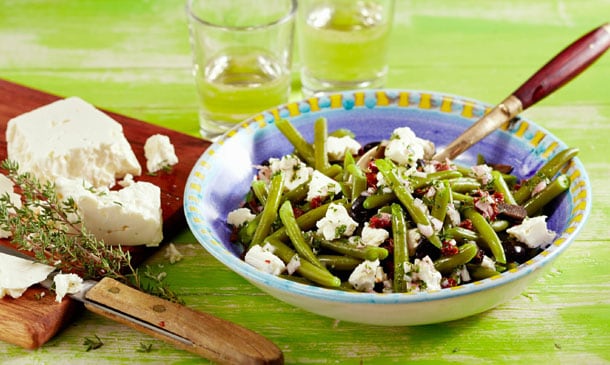Ensalada de judías verdes y queso feta al tomillo