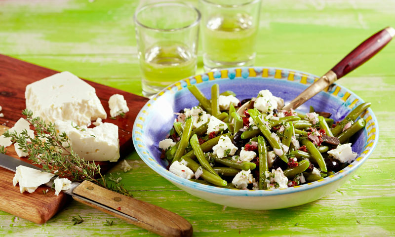 Ensalada de judías verdes y queso feta al tomillo