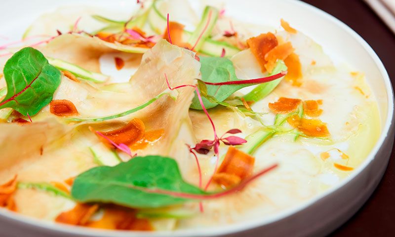 Carpaccio de alcachofas con botarga