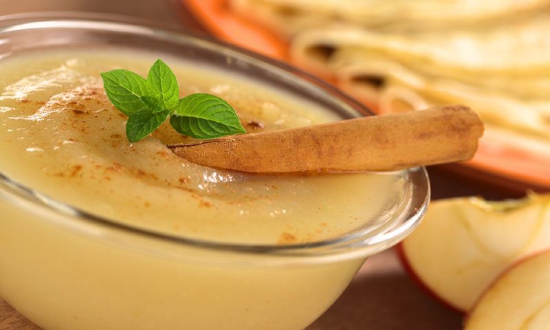 Puré de manzana con limón y canela