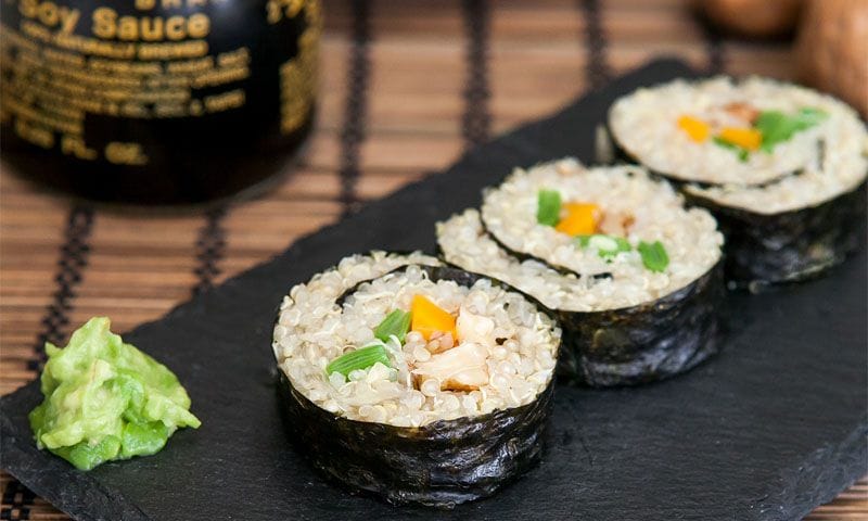'Makis' de 'quinoa' con nueces