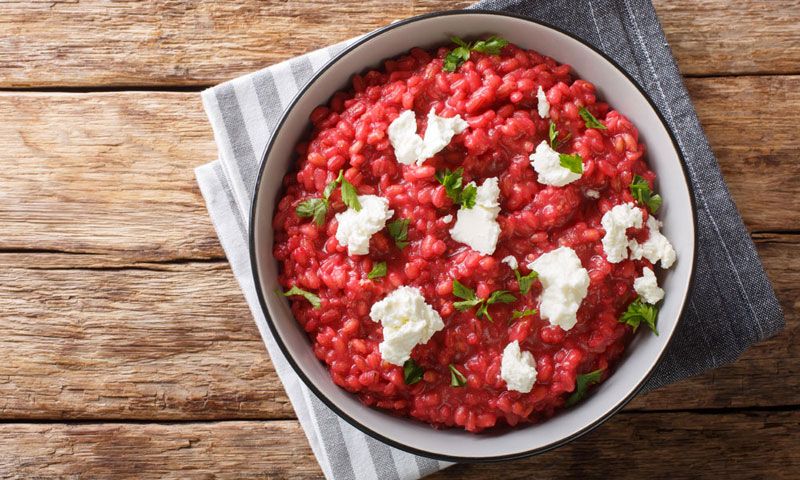 Risotto de cebada con remolacha y queso de cabra