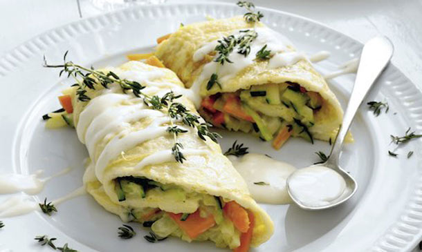 Rollitos de tortilla rellenos de verdura Rollitos de tortilla rellenos de verdura