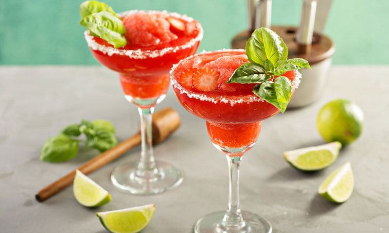 Margarita 'frozen' de fresas y lima