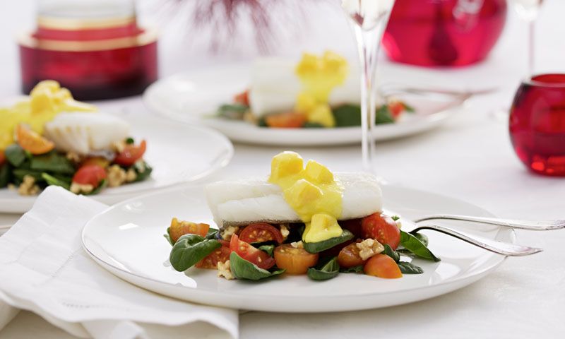 Bacalao con ensalada y vinagreta de mango