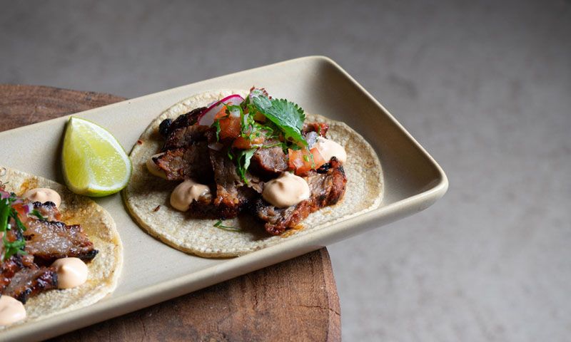 Tacos de chingón ibérico con 'kimchi'