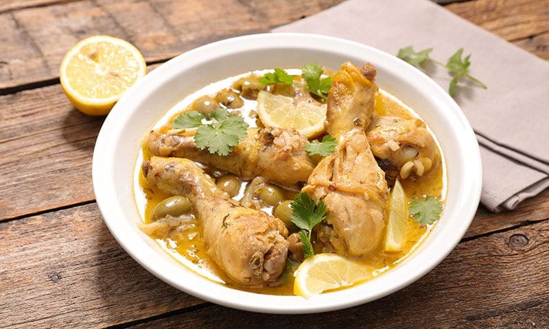 Pollo al limón con aceitunas