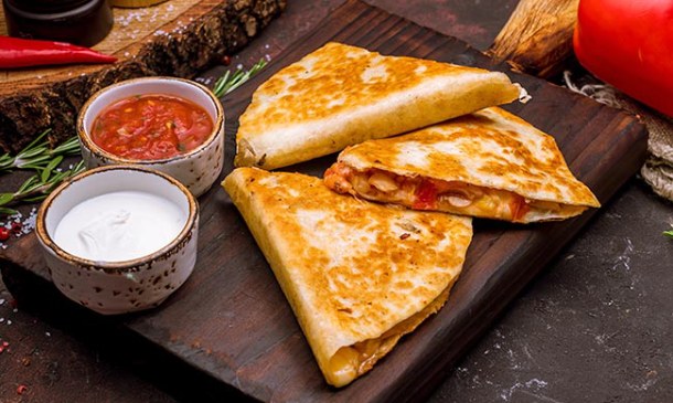 Quesadillas de chorizo Quesadillas de chorizo