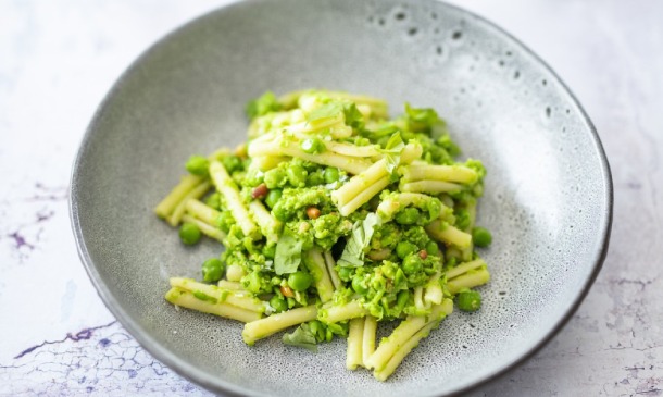 'Casarecce' con pesto de guisantes 'Casarecce' con pesto de guisantes
