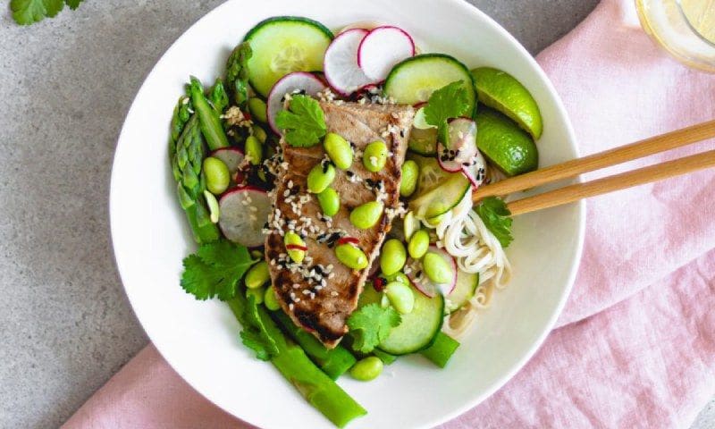 Ensalada oriental con atún