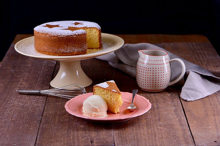 Tarta de almendras con helado Tarta de almendras con helado