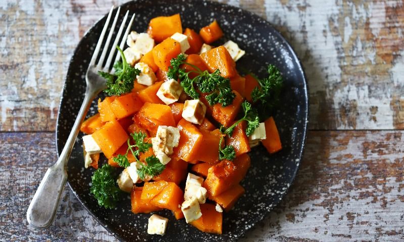 Ensalada de calabaza y feta