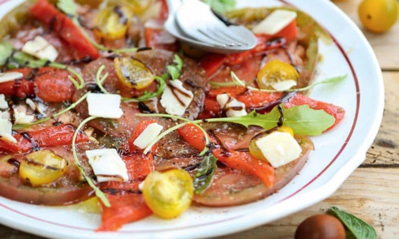 'Carpaccio' de tomate y queso feta