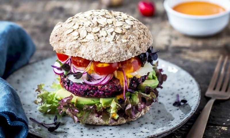 Hamburguesa vegetal de lentejas y remolacha