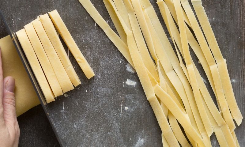 Pasta fresca con huevo