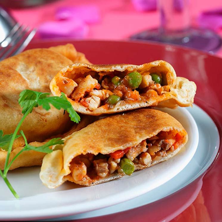 Empanadillas de pollo con trigueros y champiñones Empanadillas de pollo con trigueros y champiñones