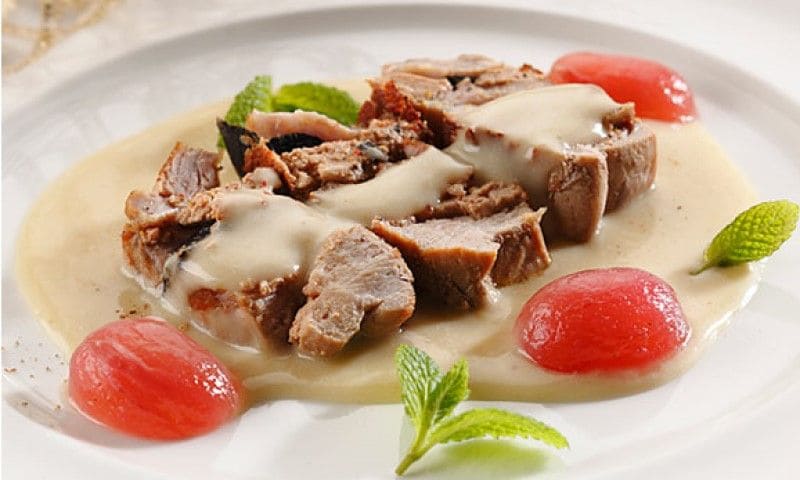 Solomillo de ternera blanca relleno de foie y trufa