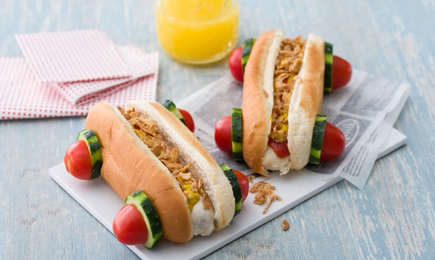 Perritos de pollo con jamón y queso Perritos de pollo con jamón y queso