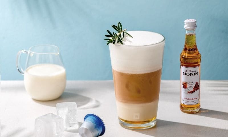 Café frío 'Iced Rosemary Latte'