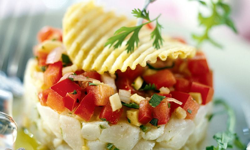 Tartar de lubina y pimiento rojo