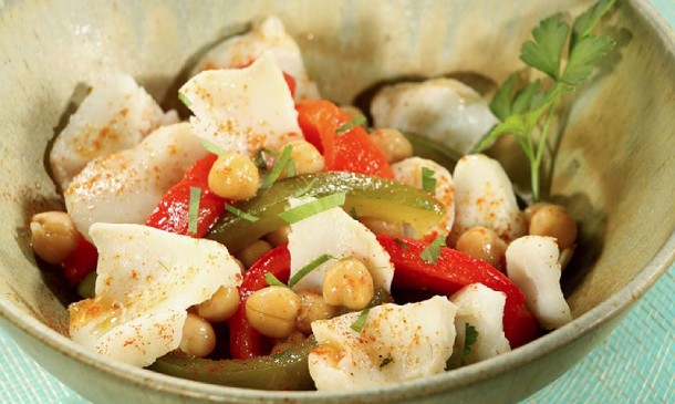 Ensalada de garbanzos y bacalao Ensalada de garbanzos y bacalao