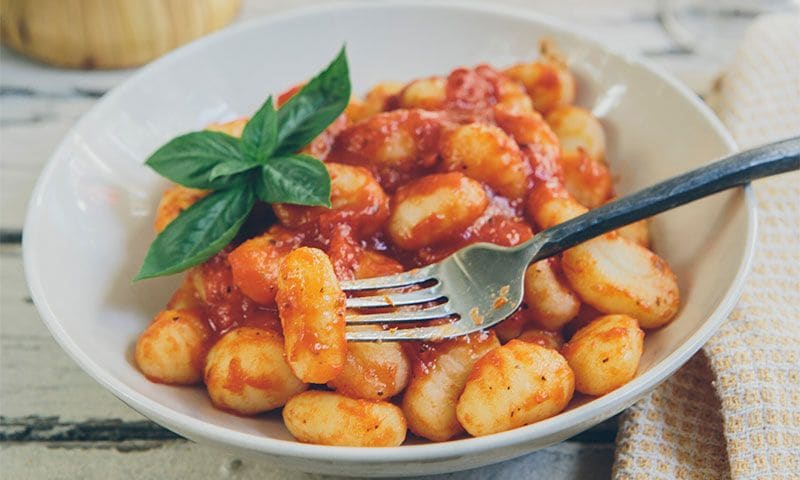 Ñoquis con salsa de tomate