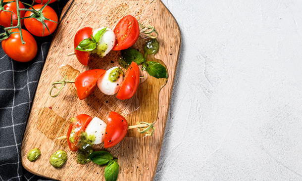 Minibrochetas Caprese Minibrochetas Caprese