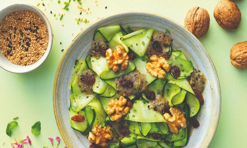 'Pappardelle' de calabacín con vinagreta de nuez