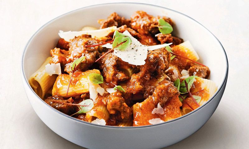 'Rigatoni' con ragú de cordero