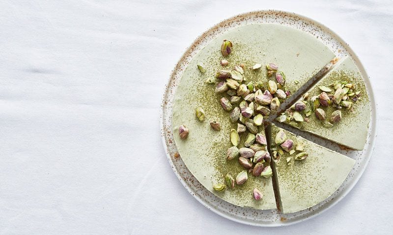 'Cheesecake' de té 'matcha' con pistachos