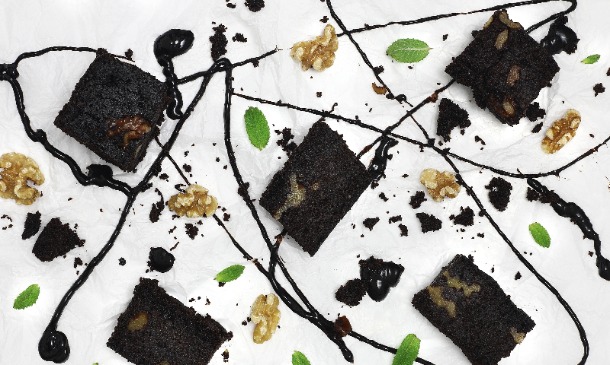 'Brownie' vegano con 'Slow Cooker' 'Brownie' vegano con 'Slow Cooker'
