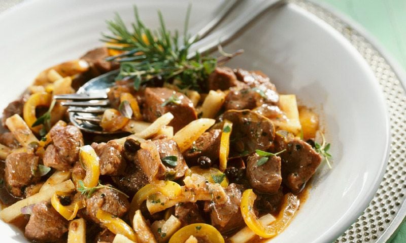 Ragú de jabalí con chirivía