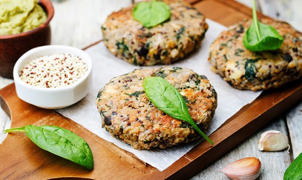 Hamburguesas veganas de alubias y mijo Hamburguesas veganas de alubias y mijo
