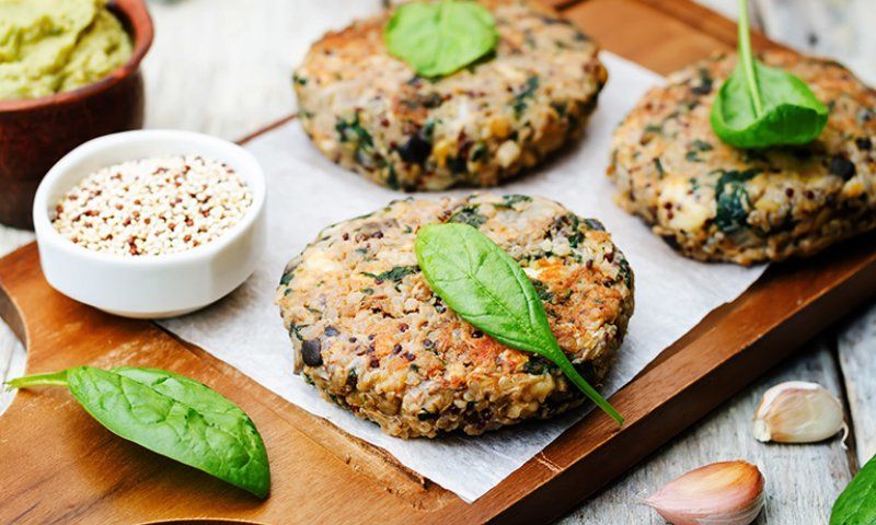 Hamburguesas veganas de alubias y mijo