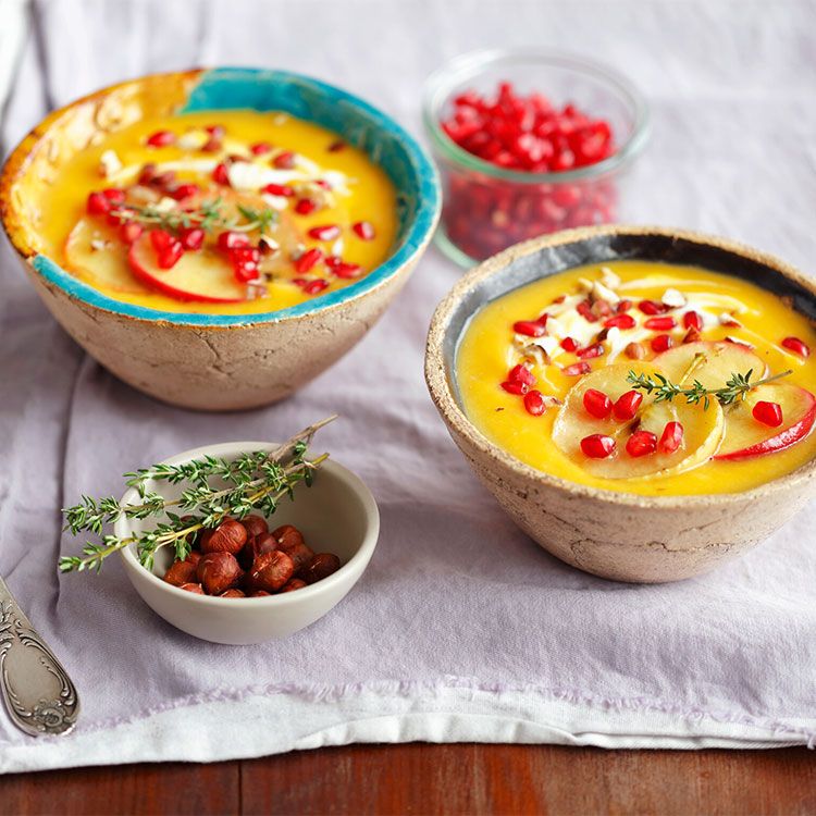 Crema de calabaza y batata con manzana y granada Crema de calabaza y batata con manzana y granada