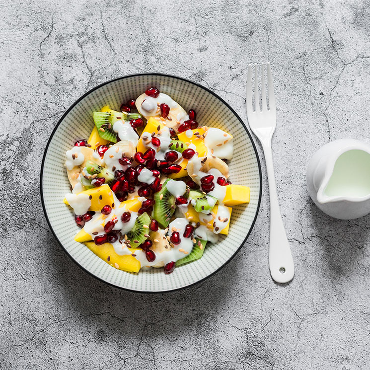 Macedonia con yogur de coco