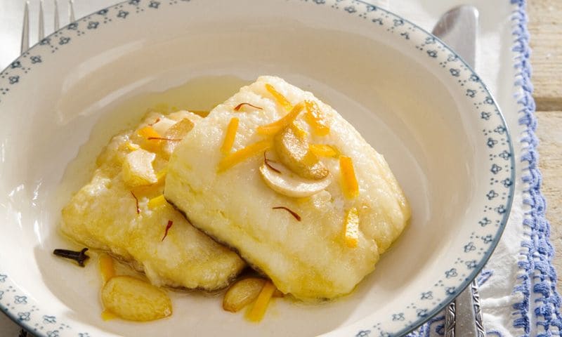 Bacalao con cítricos y azafrán